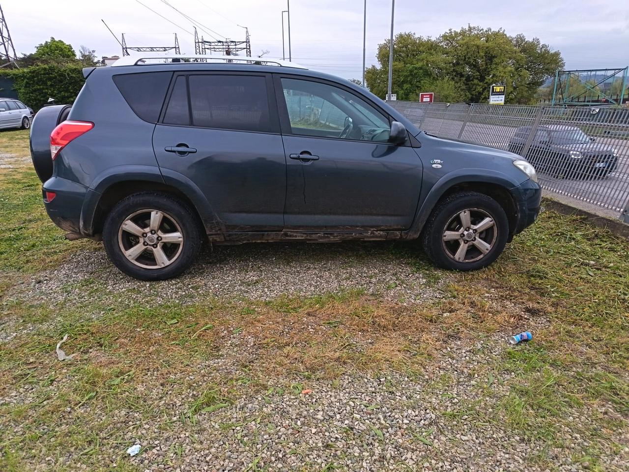 TOYOTA RAV4 2006 2.2 D-4D 177 CV Luxury PELLE NAVI CRUIS DA CONTROLLARE