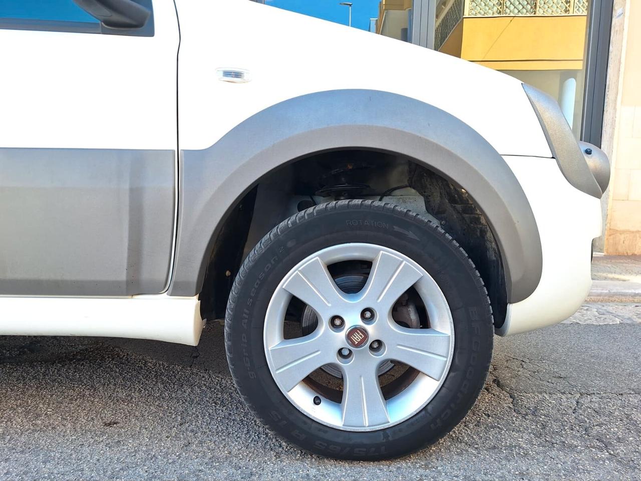 Fiat Panda 1.3 MJT 16V DPF 4x4 Cross