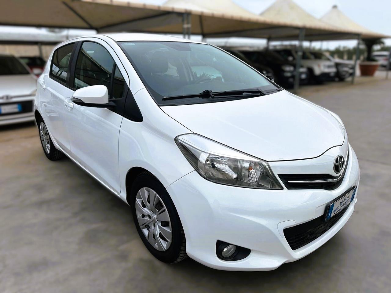 Toyota Yaris 1.4 D-4D 5 porte Lounge