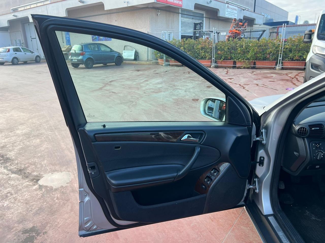 Mercedes-benz C 220 250 turbodiesel cat Elegance