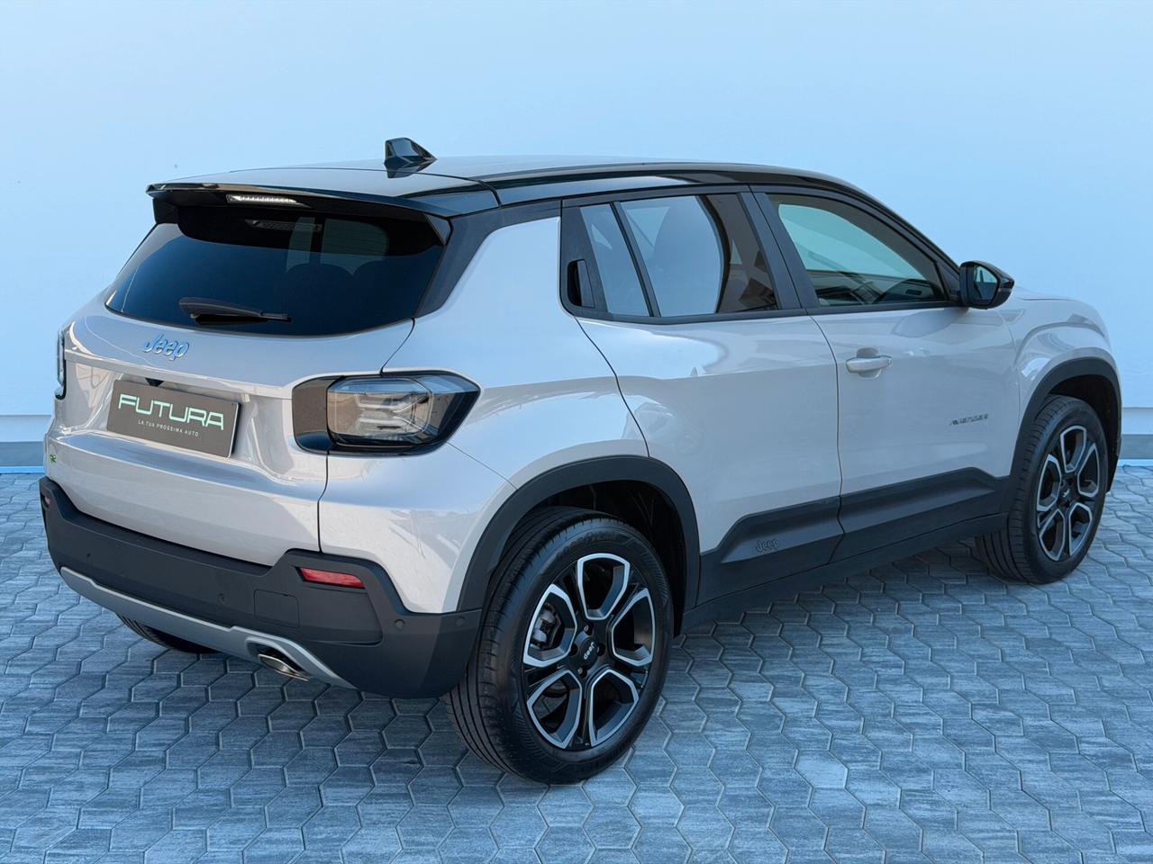 Jeep Avenger 1.2 Turbo 100 CV MHEV Summit