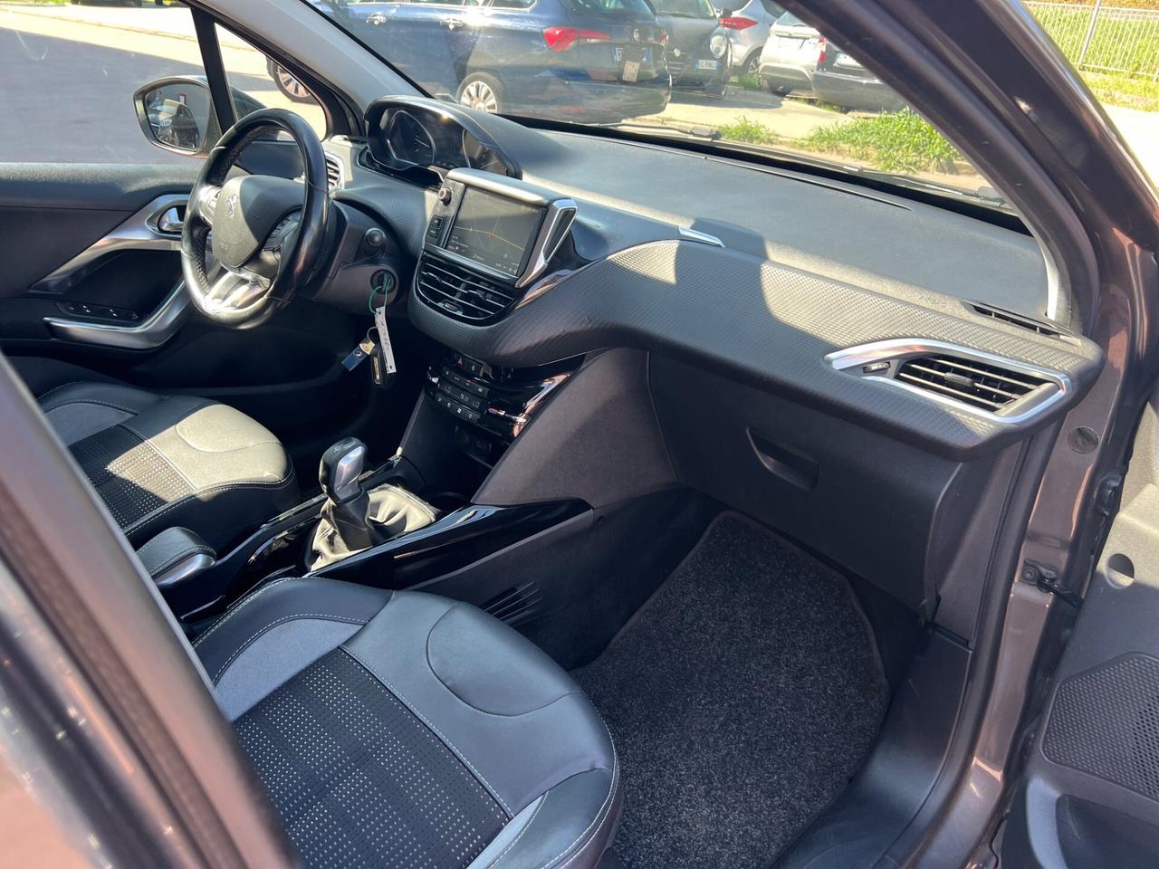 Peugeot 2008 BlueHDi 100 Allure