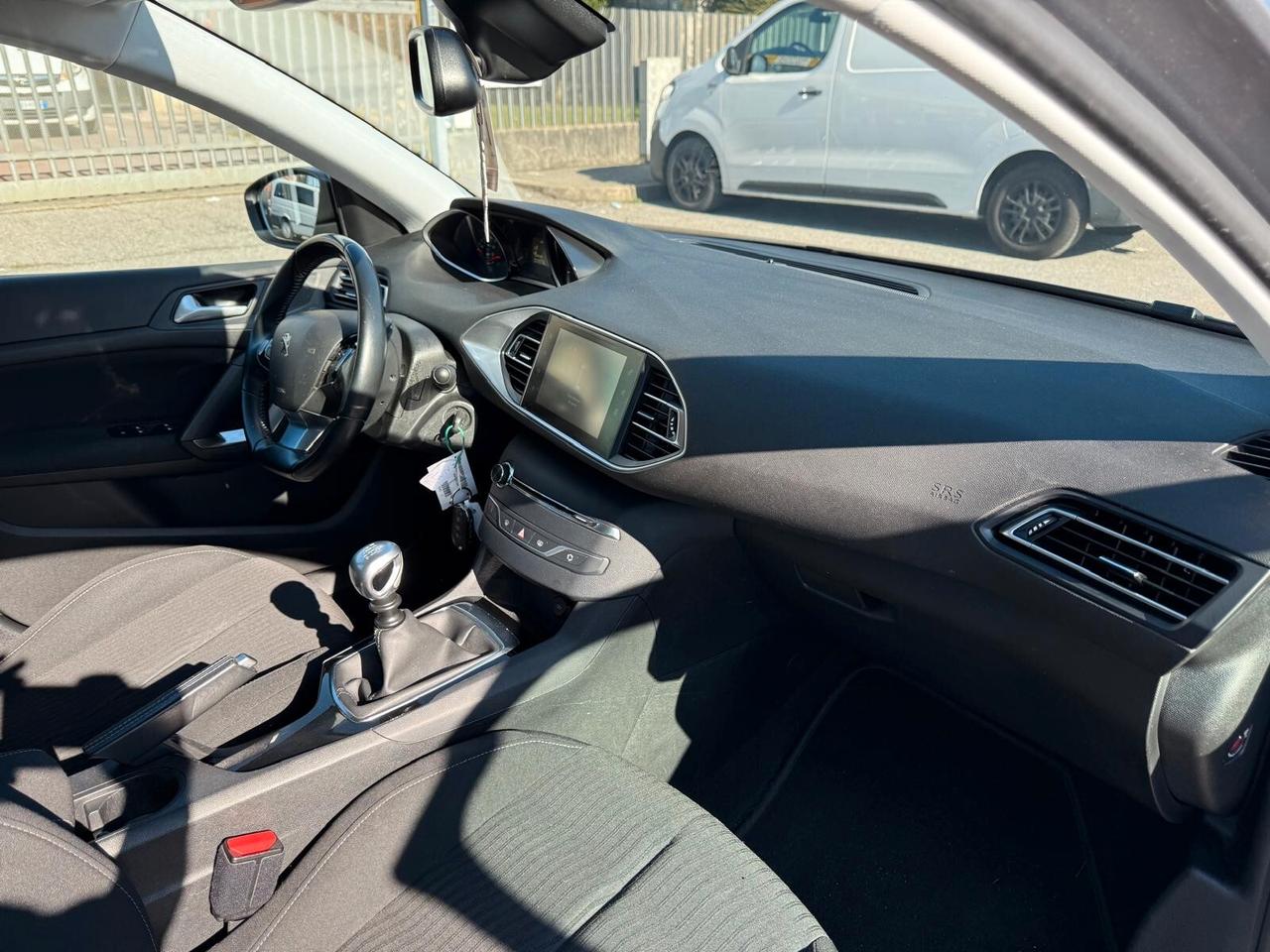 Peugeot 308 BlueHDi 120