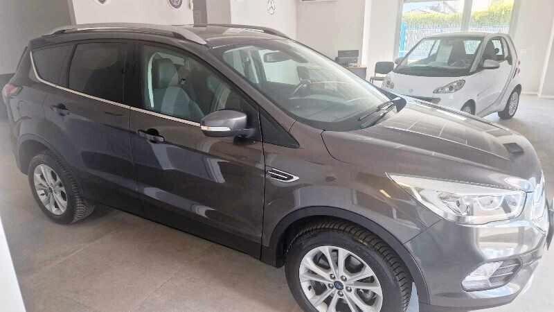 Ford Kuga 1.5 TDCI 120 CV S&S 2WD Titanium