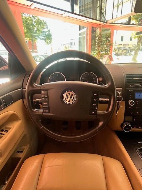 VOLKSWAGEN TOUAREG EXCLUSIVE 2.5 4X4 TDI RS PELLE TOTALE CERCHI DA 18