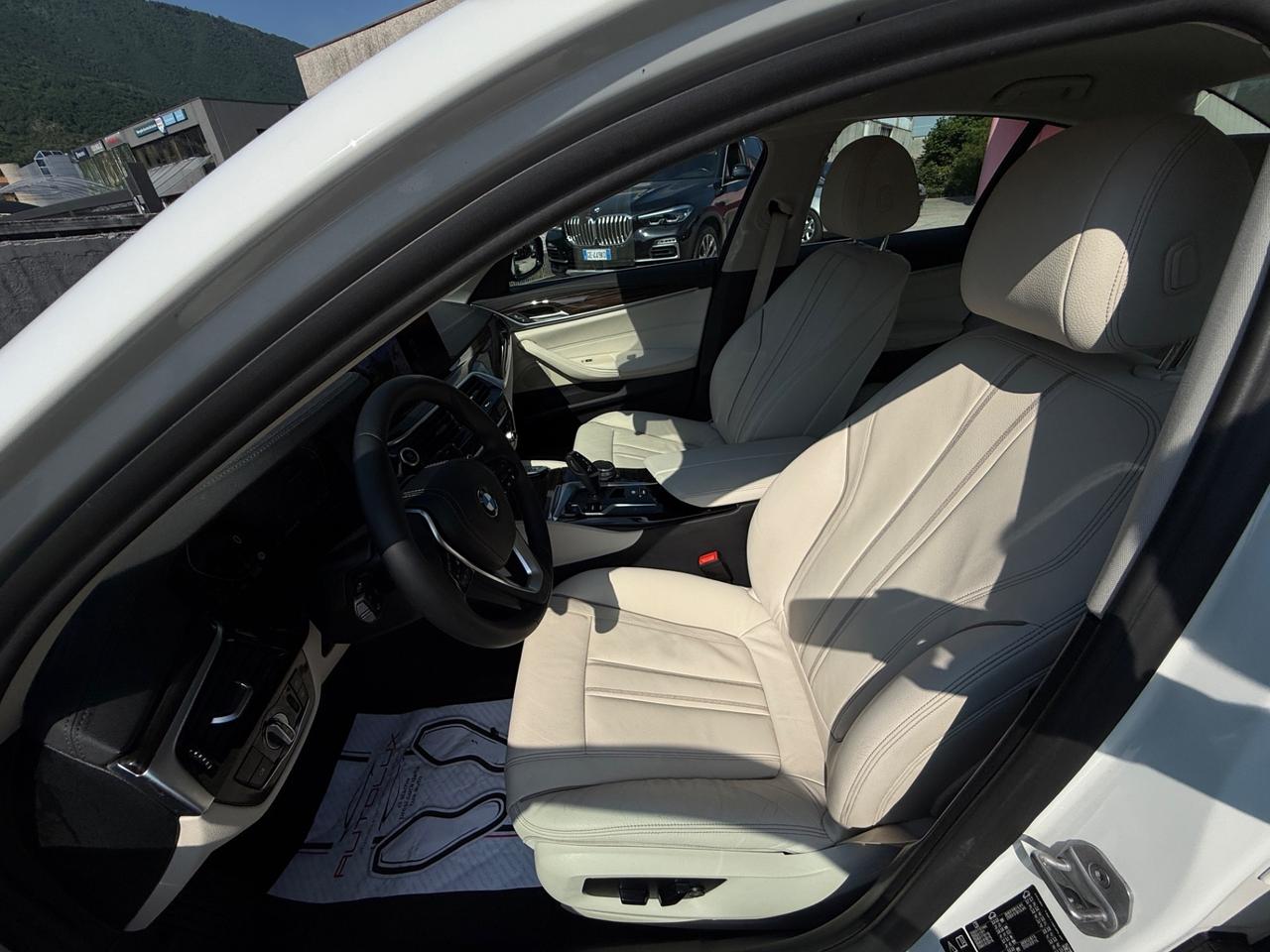 BMW 530d 48V xDrive Luxury 249CV 2021 BERLINA