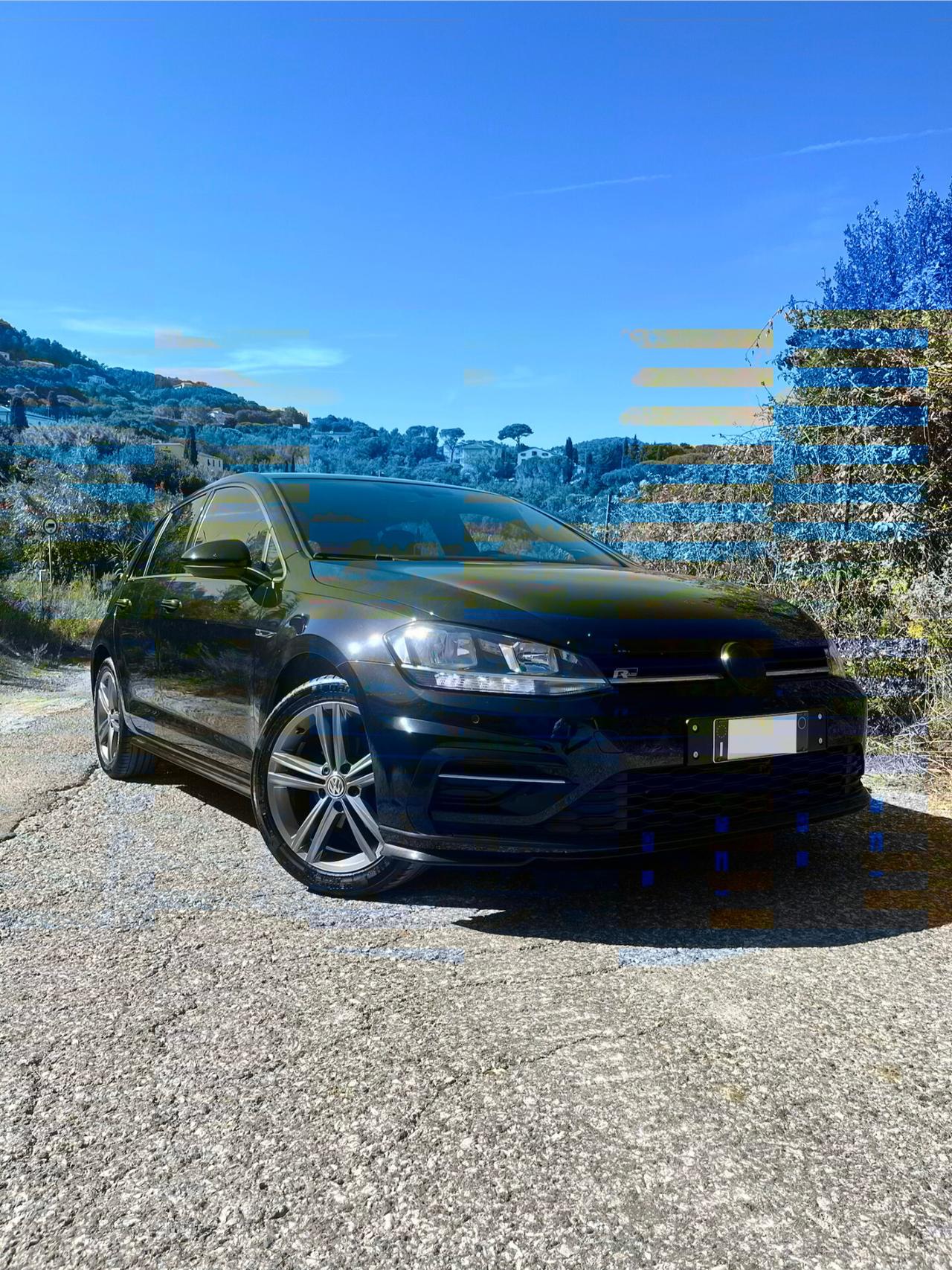 Volkswagen Golf 1.0 TSI 115 CV 5p. R-Line - 45.000 km.
