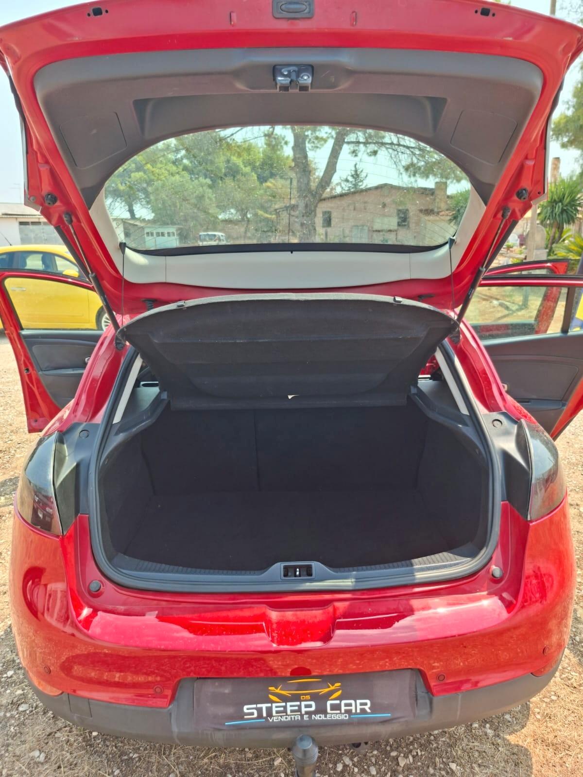 Renault Megane 1.5 dCi 90CV CON GANCIO TRAINO