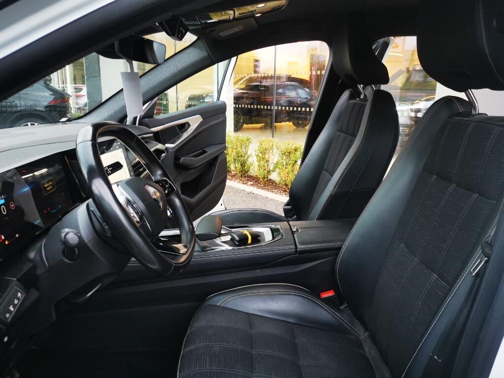 RENAULT Austral Austral Full Hybrid E-Tech 200 ...