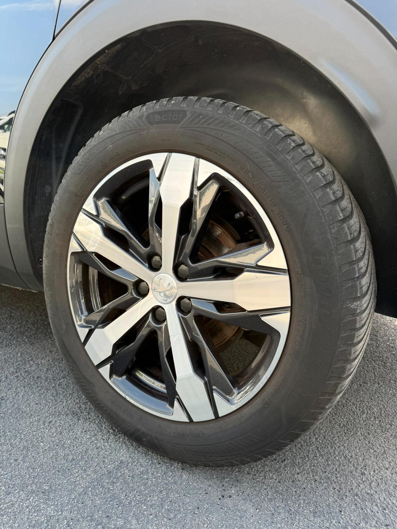 Peugeot 3008 BlueHDi 130 S&S EAT8 GT 01/2023