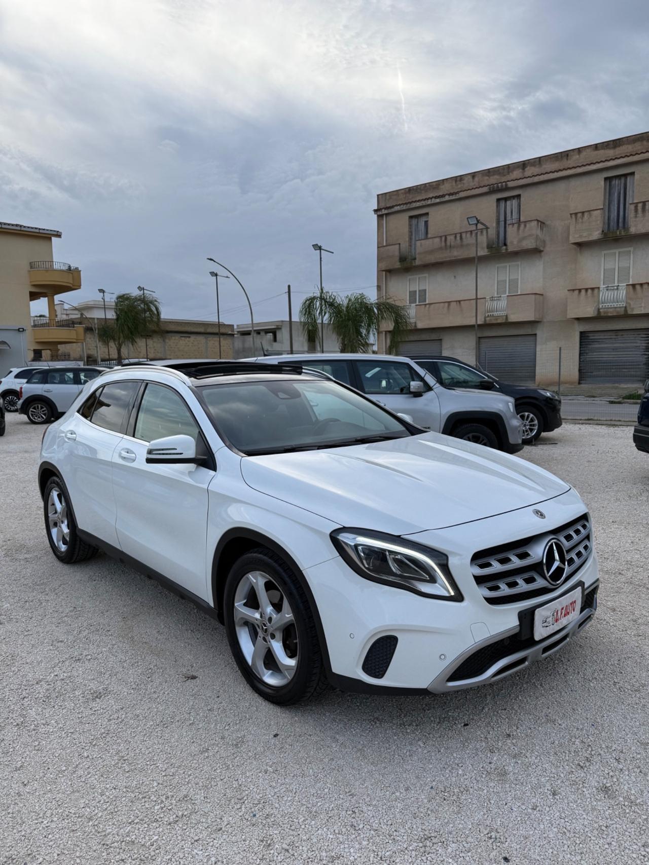 Mercedes-benz GLA 200 d Automatic Premium