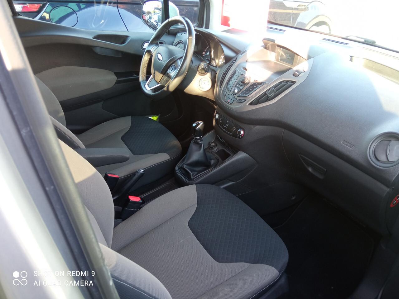 Ford Tourneo Courier 1.5 TDCI 75 CV Titanium