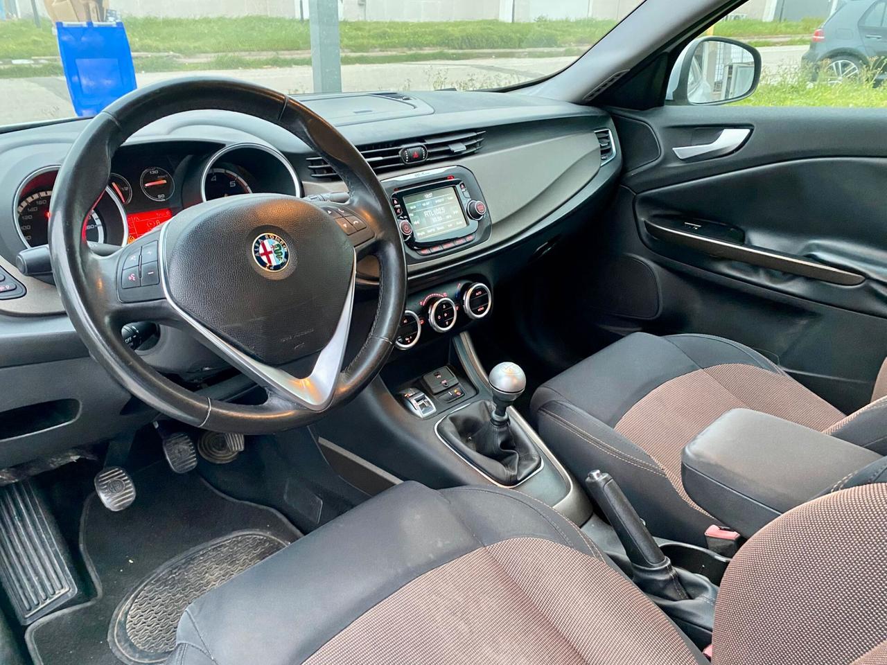 Alfa Romeo Giulietta 1.6 JTDm-2 105 CV Distinctive