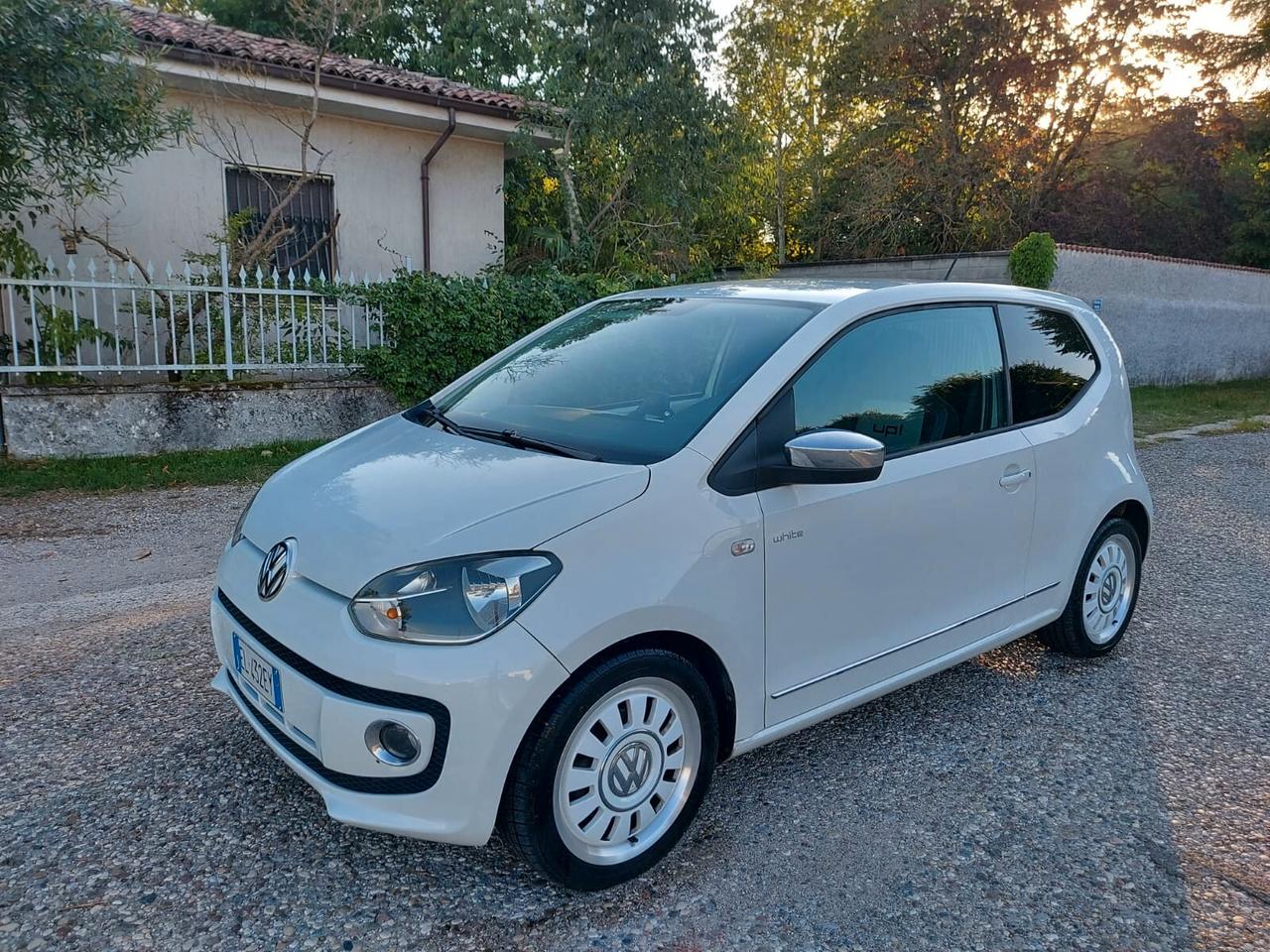 Volkswagen up! 1.0 75 CV 3p. take