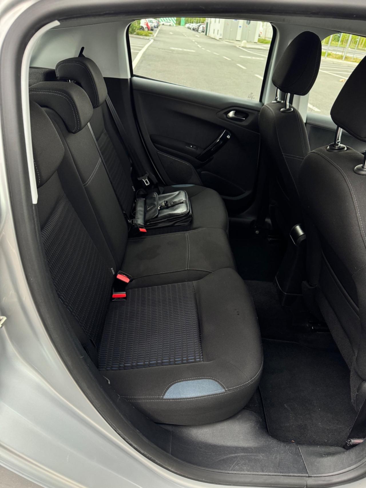 Peugeot 208 1.4 VTi 95 CV 5p. Active