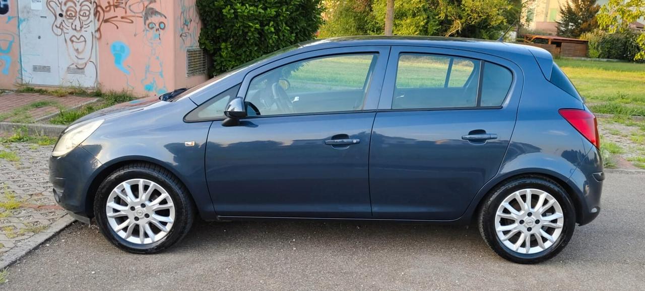 Opel Corsa 1.2 80CV 5 porte GPL-TECH Enjoy