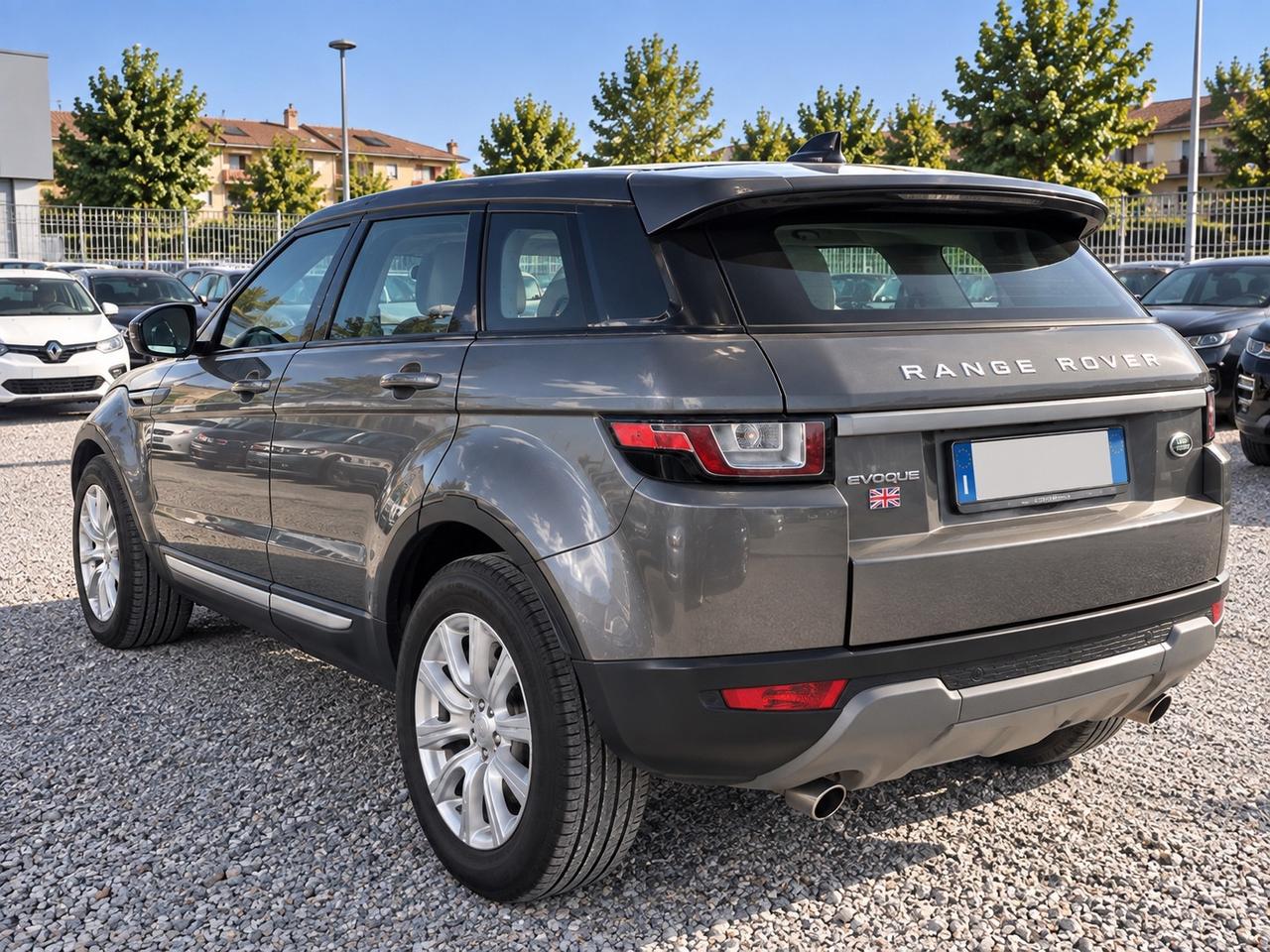 LAND ROVER RANGE ROVER EVOQUE 2.0 TD4 SE 150 CV AUTOMATICA – 55.390 KM CERTIFICATI