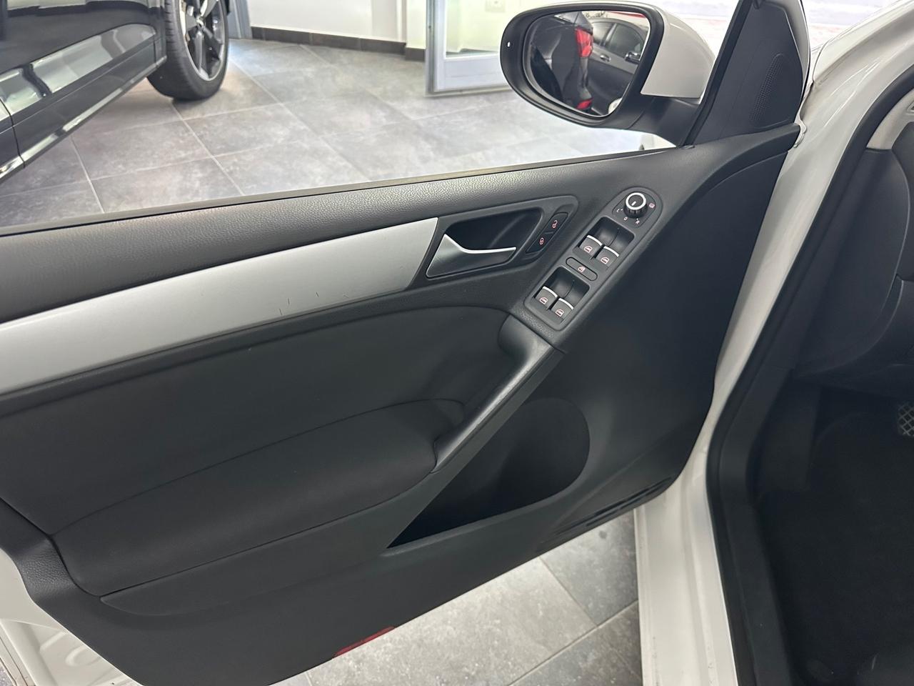 Volkswagen Golf 2.0 TDI 140CV DPF DSG 5p. Highline