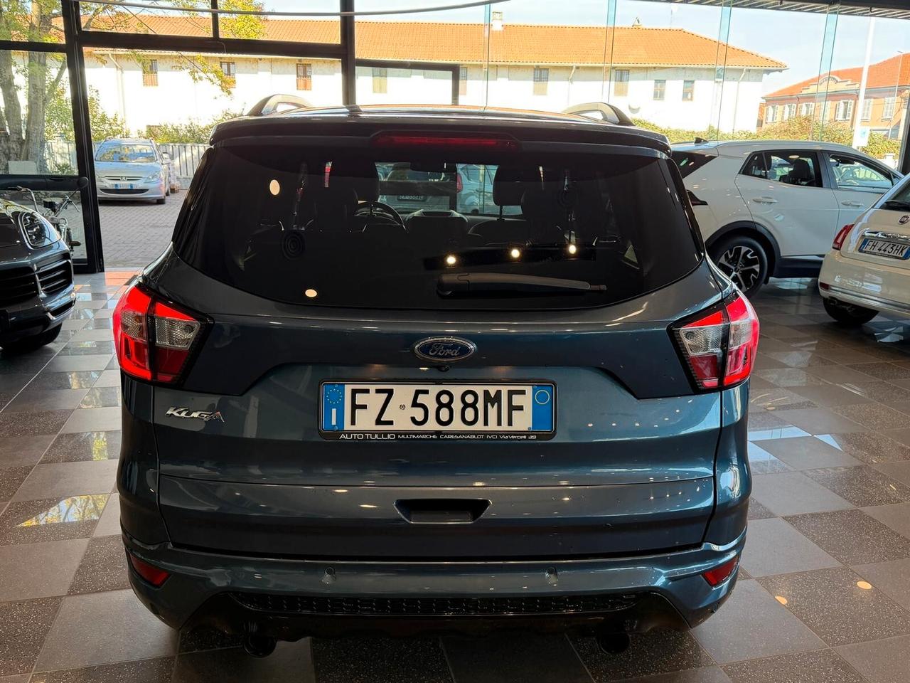 Ford Kuga 1.5 TDCI 120 CV S&S 2WD ST-Line