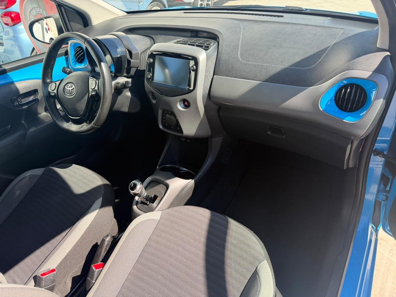 Toyota Aygo X 1.0 VVT-i 72 CV 5 porte Lounge Air S-CVT