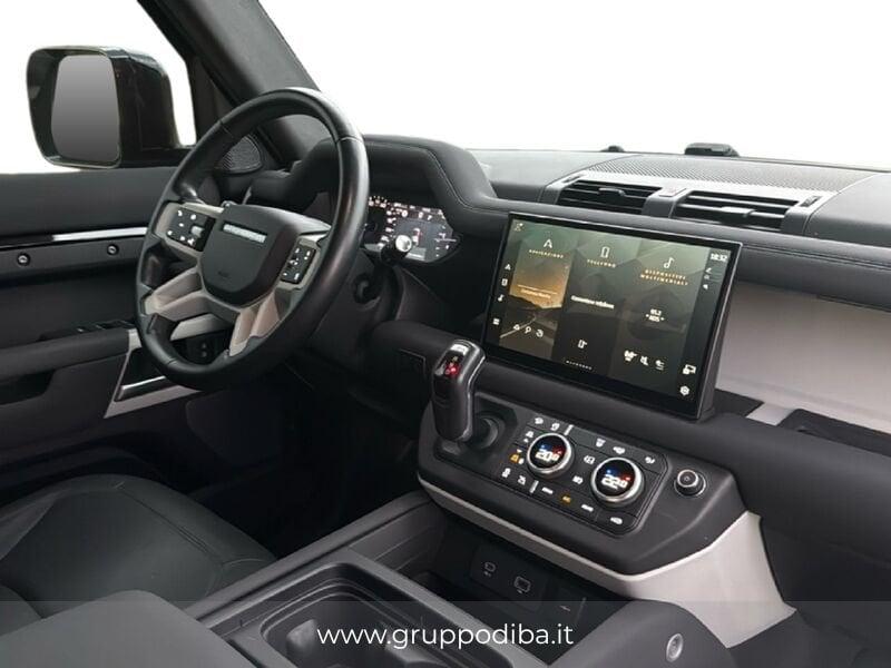 Land Rover Defender VII 2020 110 Diesel 110 3.0d i6 mhev SE awd 200cv auto