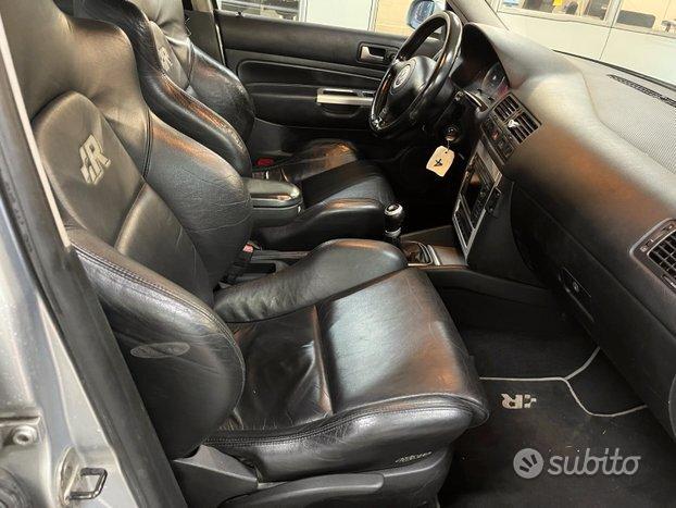 Volkswagen Golf R32 5 porte