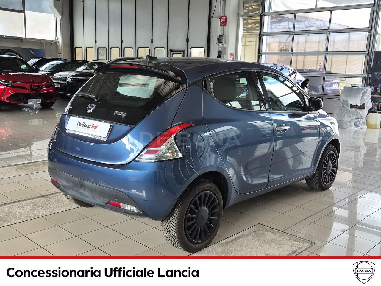 Lancia Ypsilon 1.0 firefly hybrid gold s&s 70cv