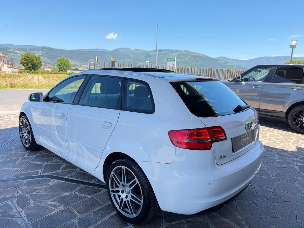 Audi A3 SPB 1.6 TDI 105CV Attraction Tetto Apribile