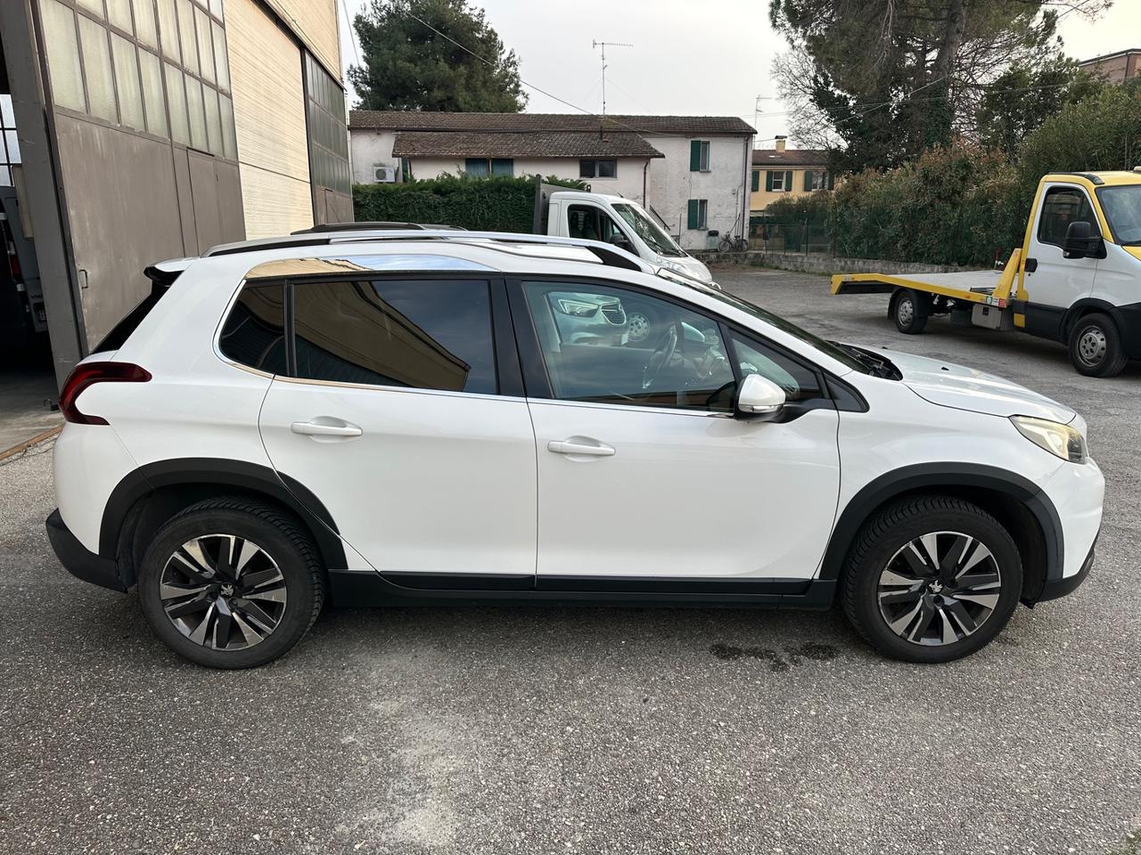 Peugeot 2008 1200 OK NEOPATENTATI