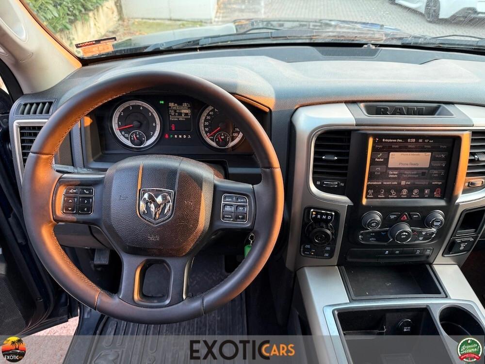 Dodge RAM 5.7 Hemi V8 Pick-up