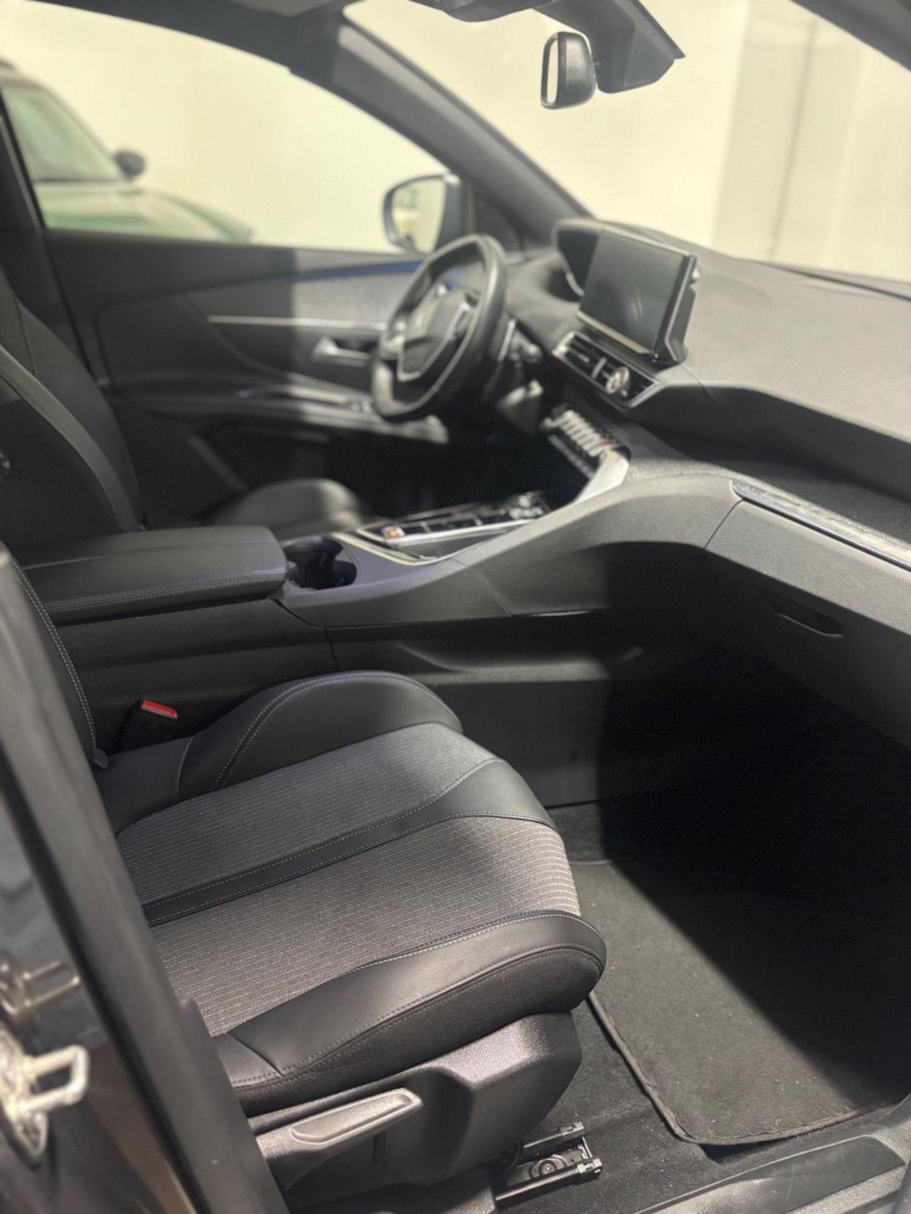 Peugeot 3008 BlueHDi 130 S&S EAT8 Allure Pack