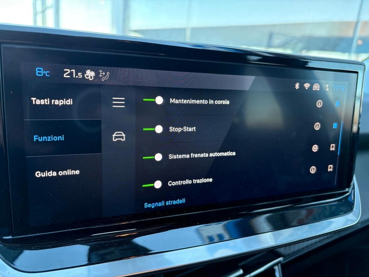 Peugeot 208 ALLURE PureTech 100 5 porte SPOTICAR