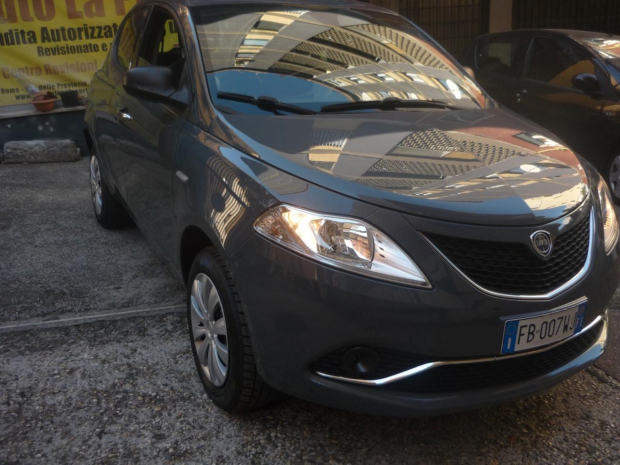 Lancia Ypsilon 0.9 TwinAir 85 CV 5 porte Metano Ecochic Gold