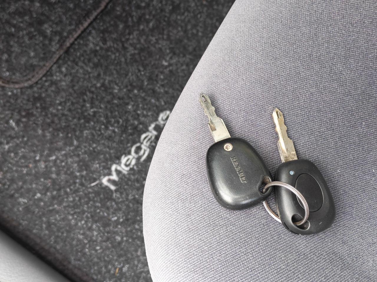 Renault Mégane SW 1.6 BENZINA 107cv / 89.000km / Unipro