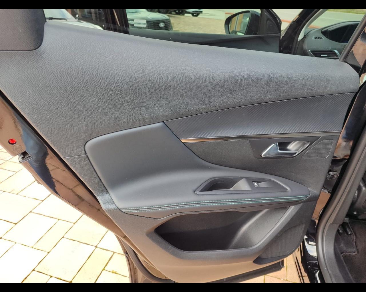 PEUGEOT 3008 2ª serie - 3008 BlueHDi 130 S&S EAT8 Allure Pack