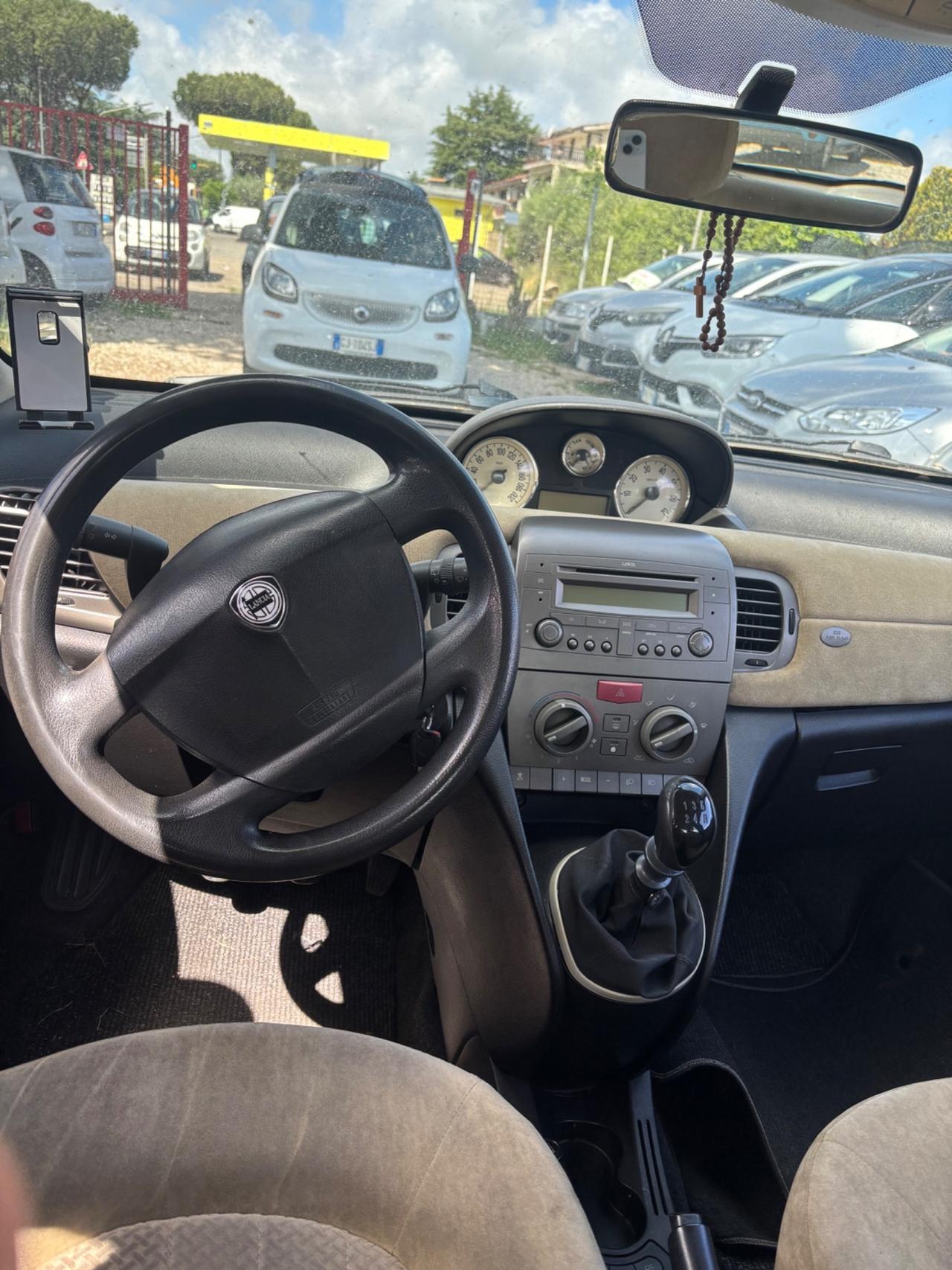 Lancia Ypsilon 1.2 16V Platino Benzina-Metano