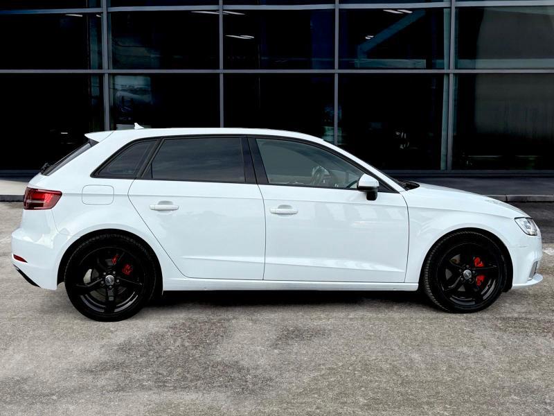 Audi A3 Sportback 1.6 tdi 110 CV ADATTA ANEOPATENTATI