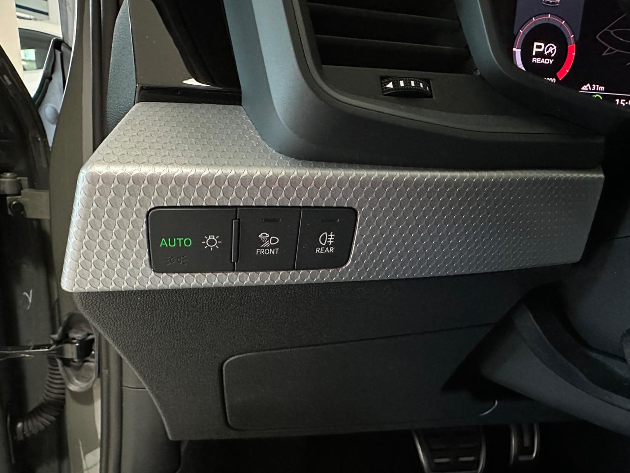 Audi A1 SPB 35 TFSI S tronic Identity Black