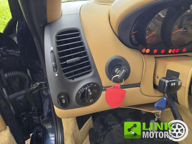 PORSCHE 911 Carrera cat Coupé