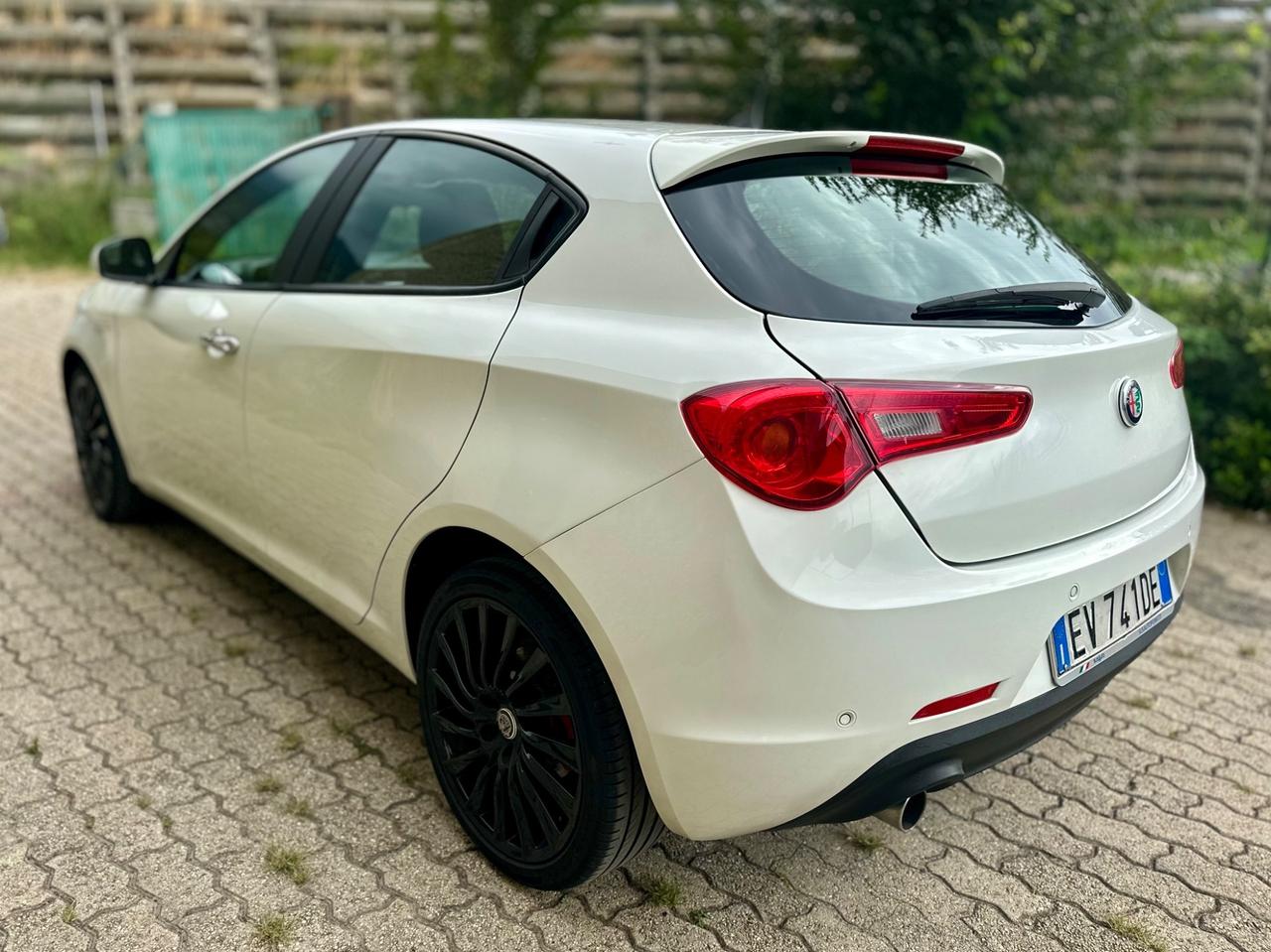 Alfa Romeo Giulietta 1.6 JTDm-2 105 CV