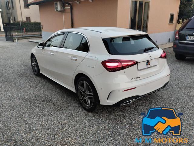 MERCEDES-BENZ A 250 PLUG-IN EQ AMG Line Advanced Plus UNIPRO