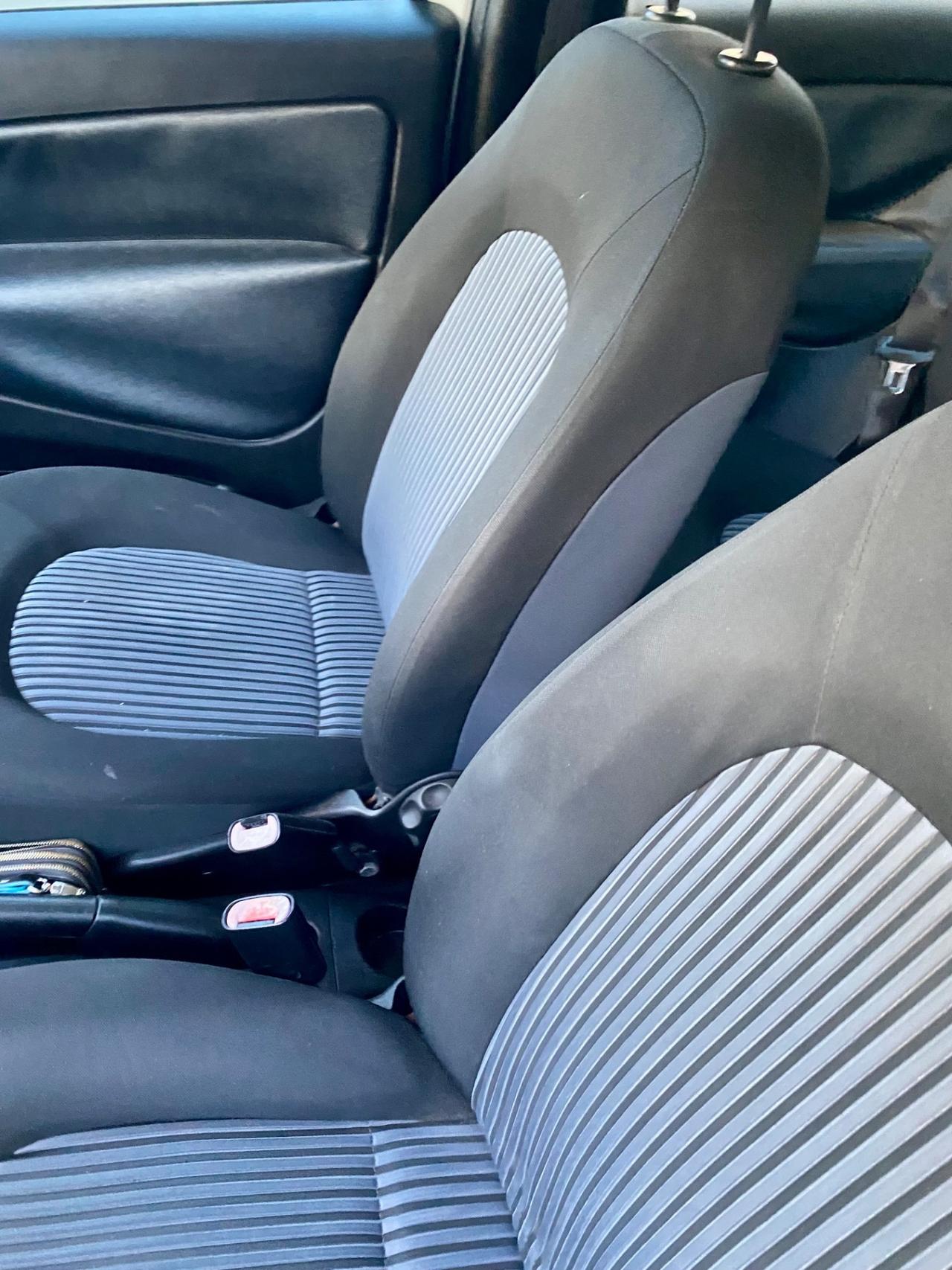 Lancia Ypsilon 1.3 MJT 90 CV Platino