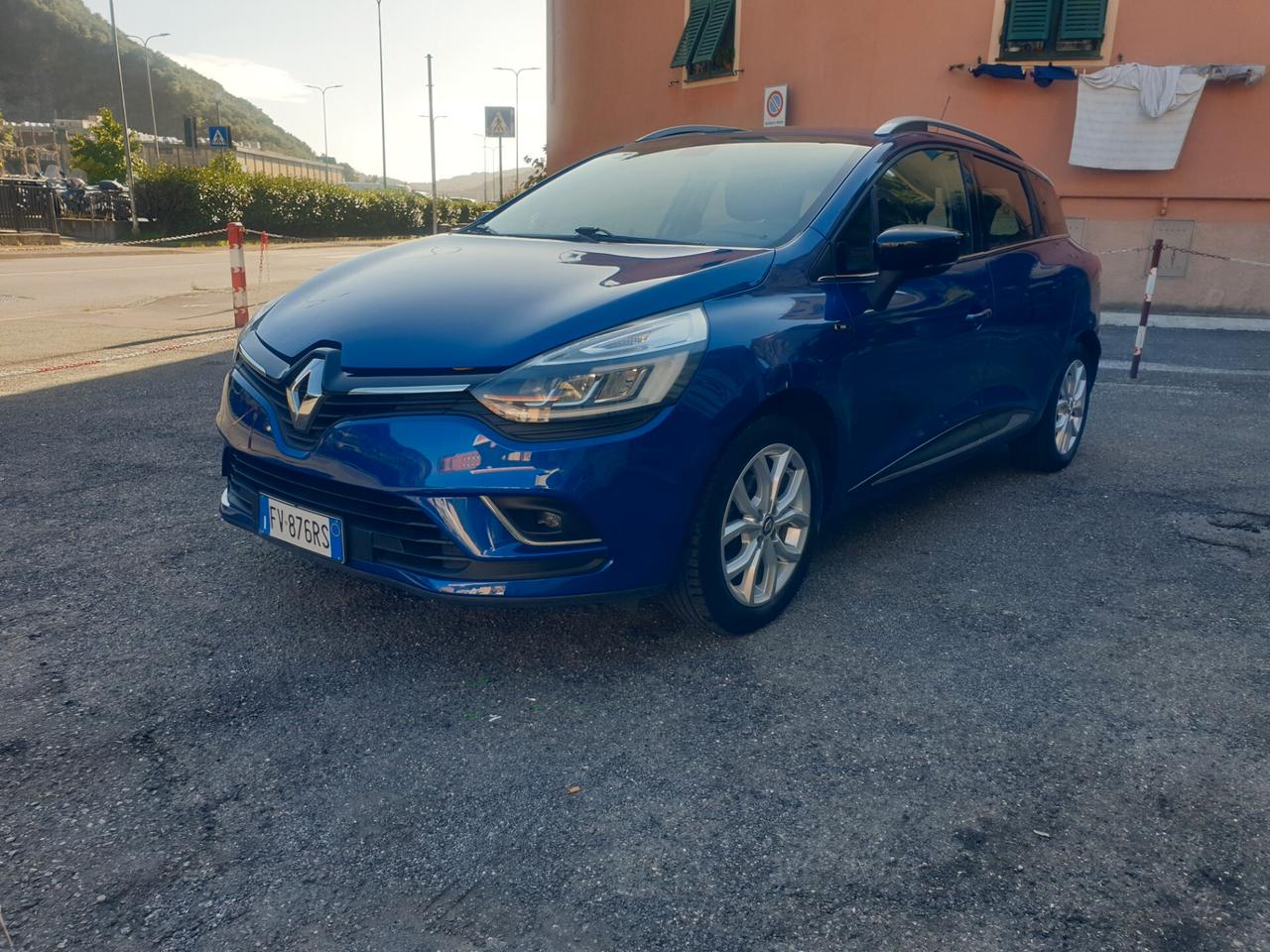 Renault Clio dCi 8V 90 CV 5 porte Moschino Life