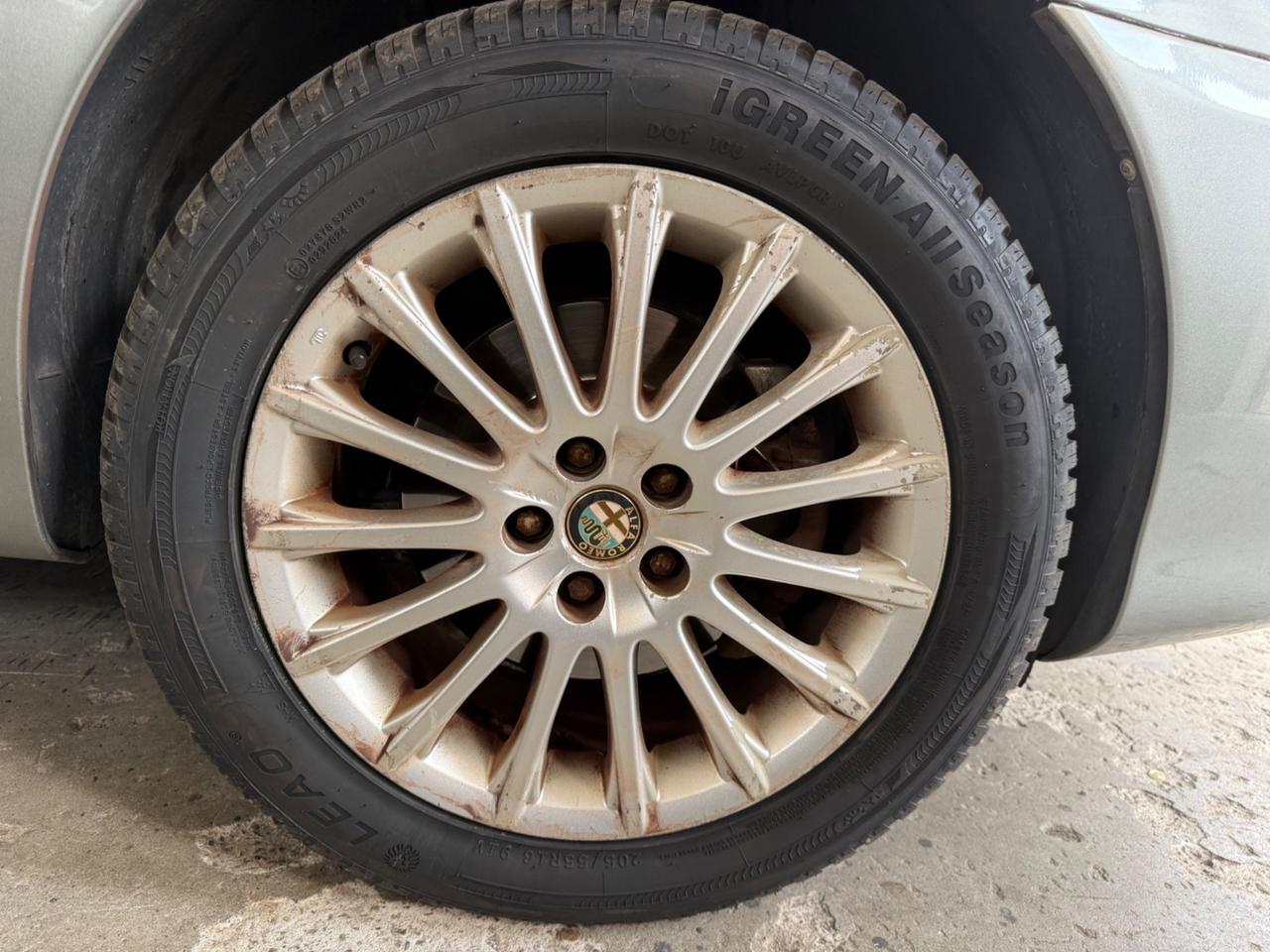 Alfa Romeo 147 1.6 16V TS (105) 5 porte Distinctive