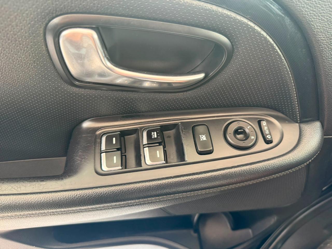 Kia Carens 1.7 CRDi 115 CV Class