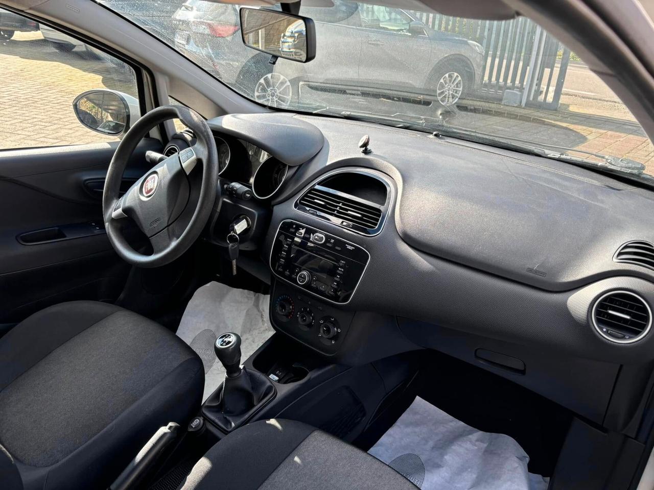 FIAT PUNTO 1.3 - 2014