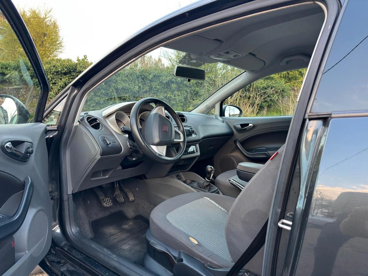 Seat Ibiza 1.4 3p. Style Dual