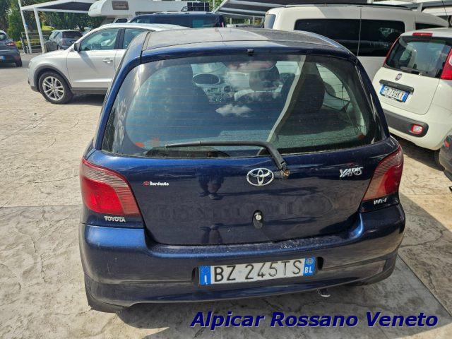 TOYOTA Yaris 1.0i 16V cat 3 porte