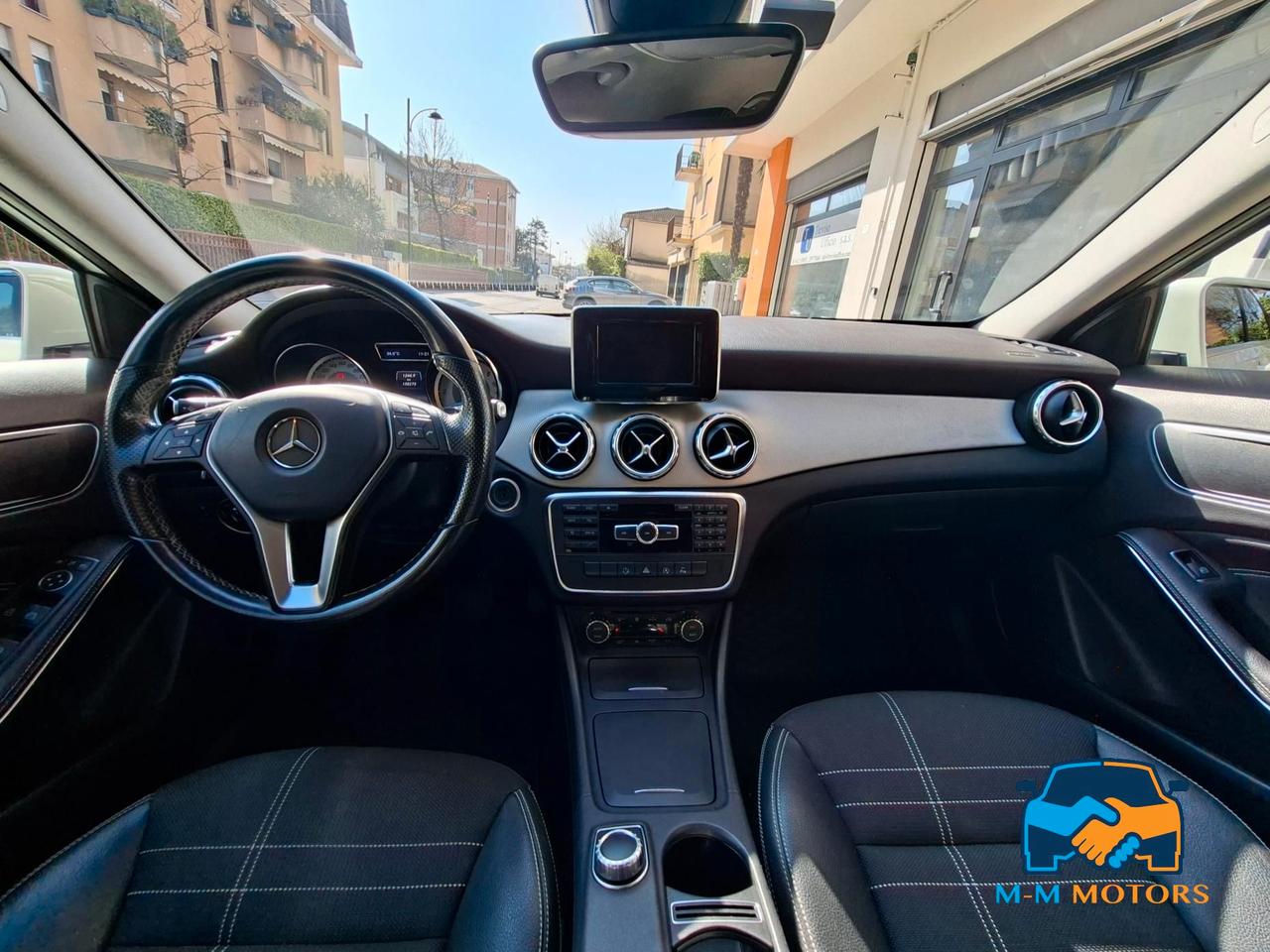 Mercedes GLA 200 d (cdi) Sport auto