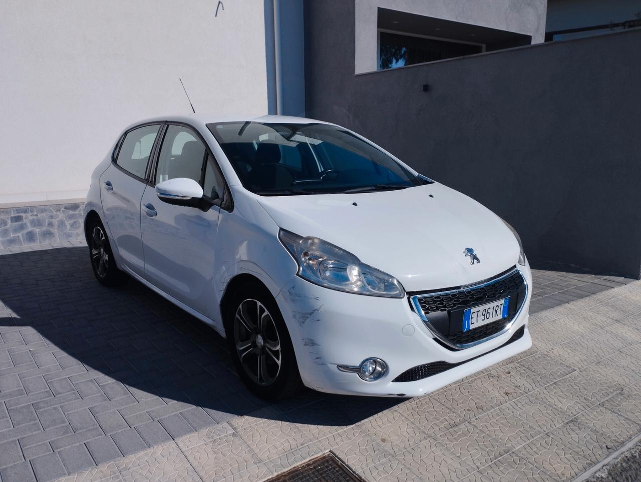 Peugeot 208 1.4 HDi 68 CV 5 porte Active